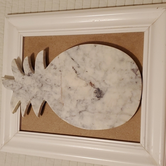 Shiraleah Pineapple marble cheeseboard cutting board - Picture 1 of 5